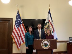 Delegate Evan Hansen with Maya van Rossum and Tracy Danzey